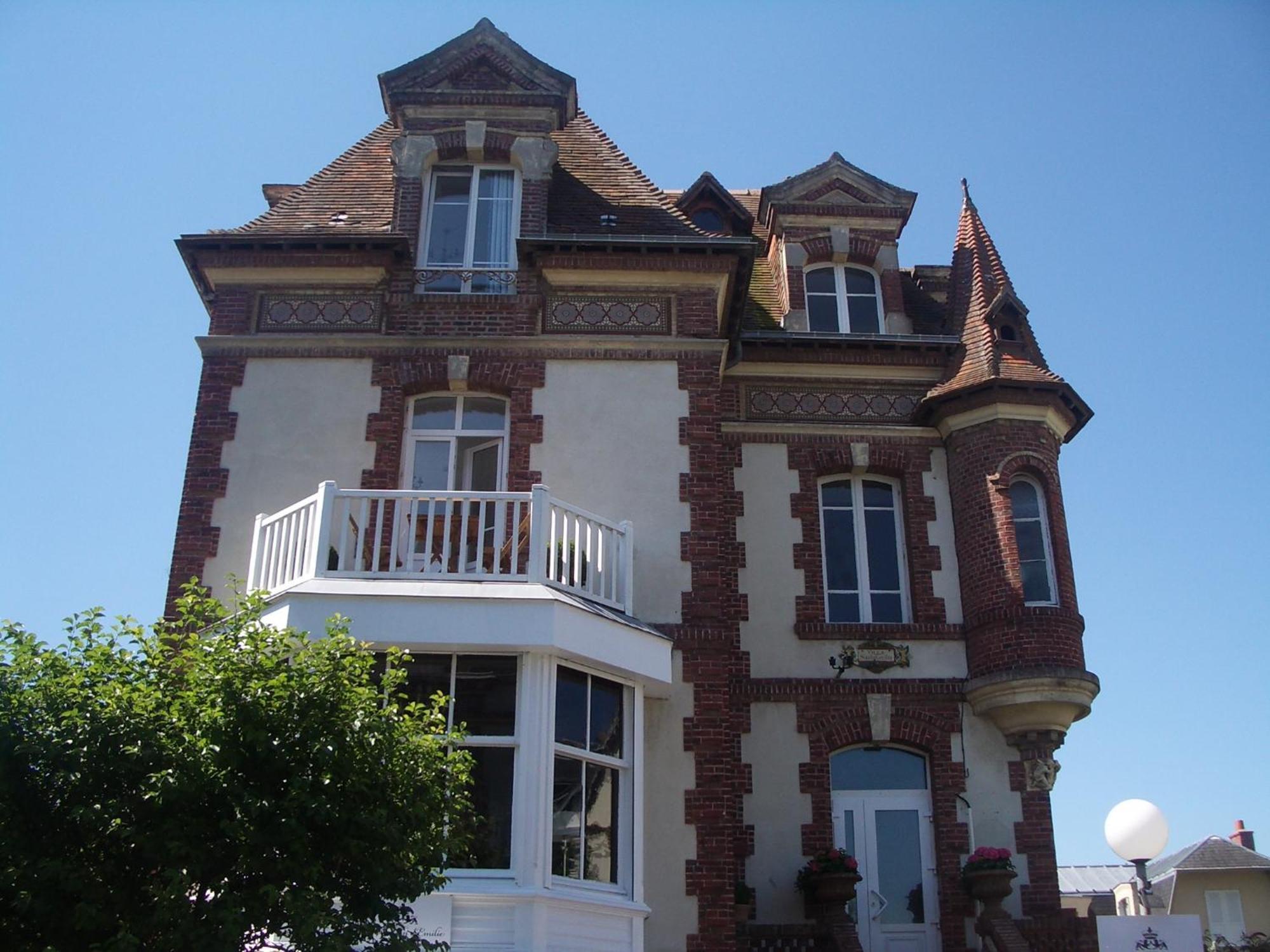 La Maison D'Emilie Houlgate Exterior foto